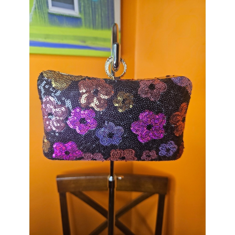 Clam Shell Floral Clutch
